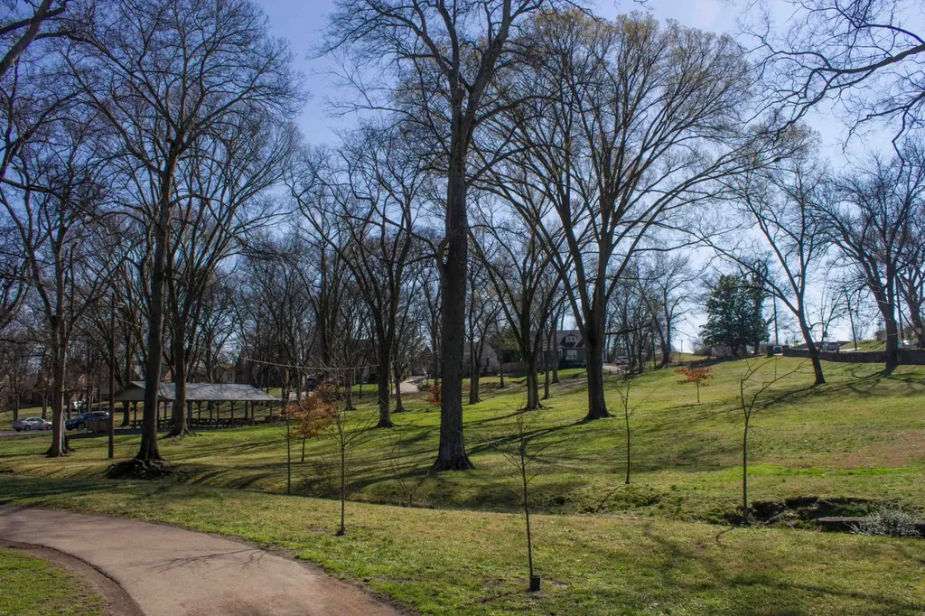 2113 Eastwood Avenue Nashville TN 37212