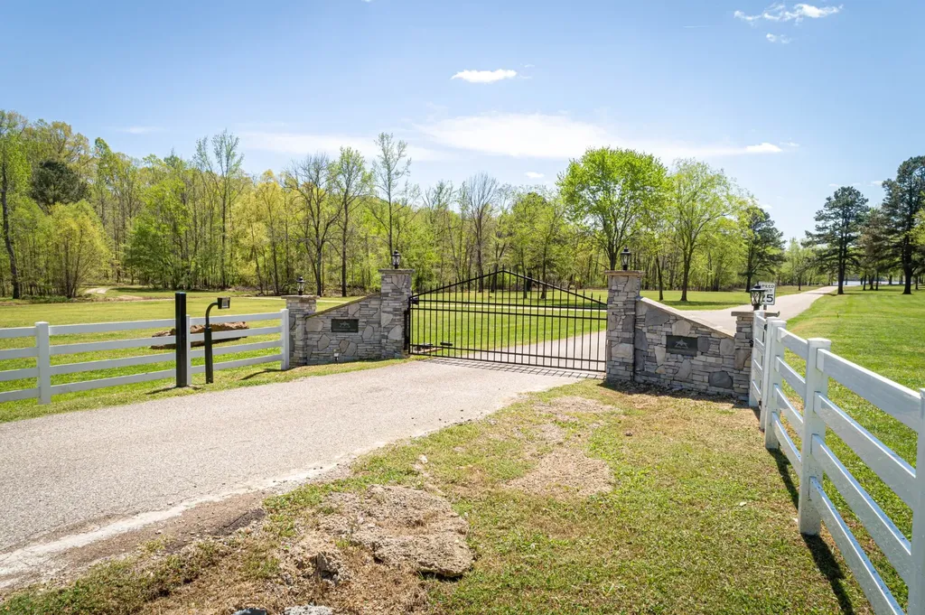 0 Creek Ridge Cove Parsons TN 38363