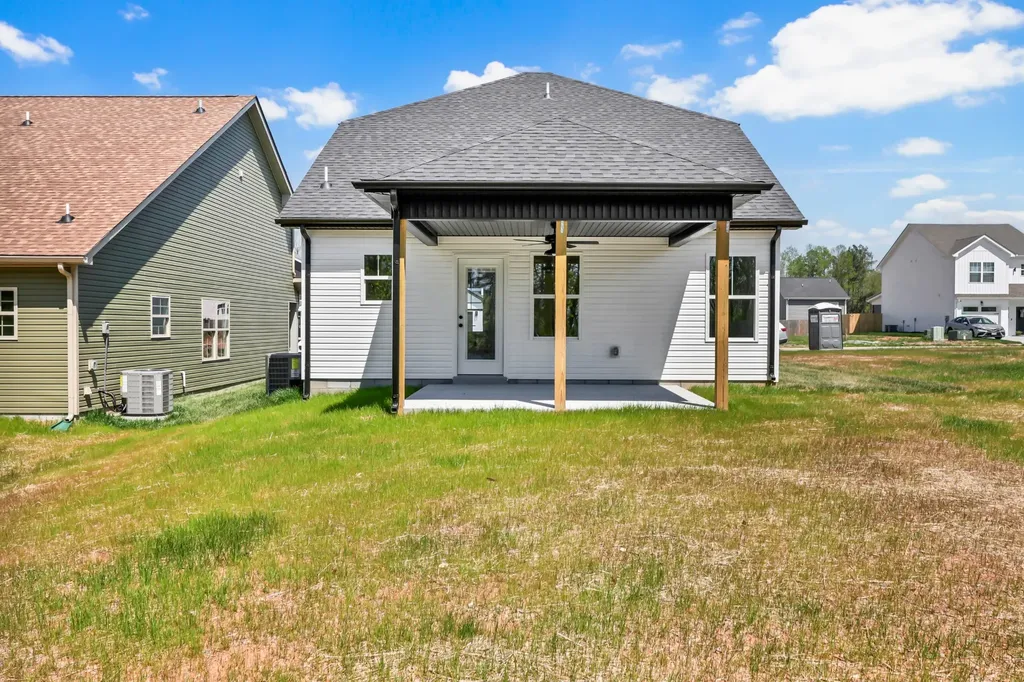 225 Quarry Overlook Way Clarksville TN 37043