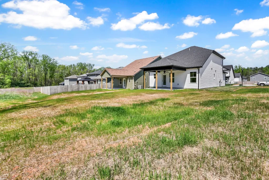 225 Quarry Overlook Way Clarksville TN 37043