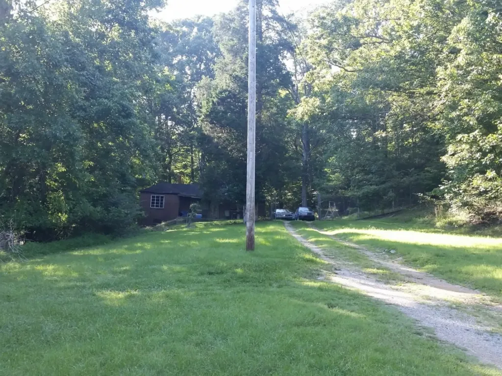 1200 River Road Clarksville TN 37040