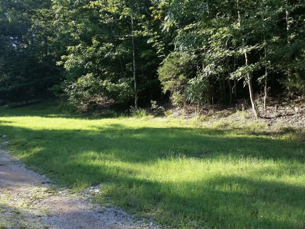 1200 River Road Clarksville TN 37040