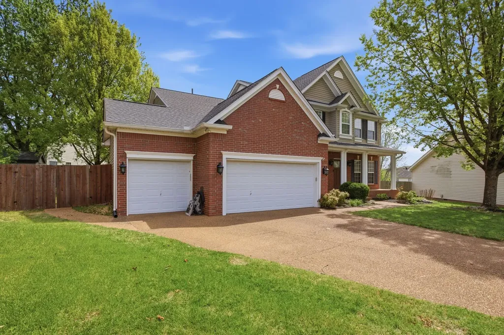 2004 Towhee Court Spring Hill TN 37174