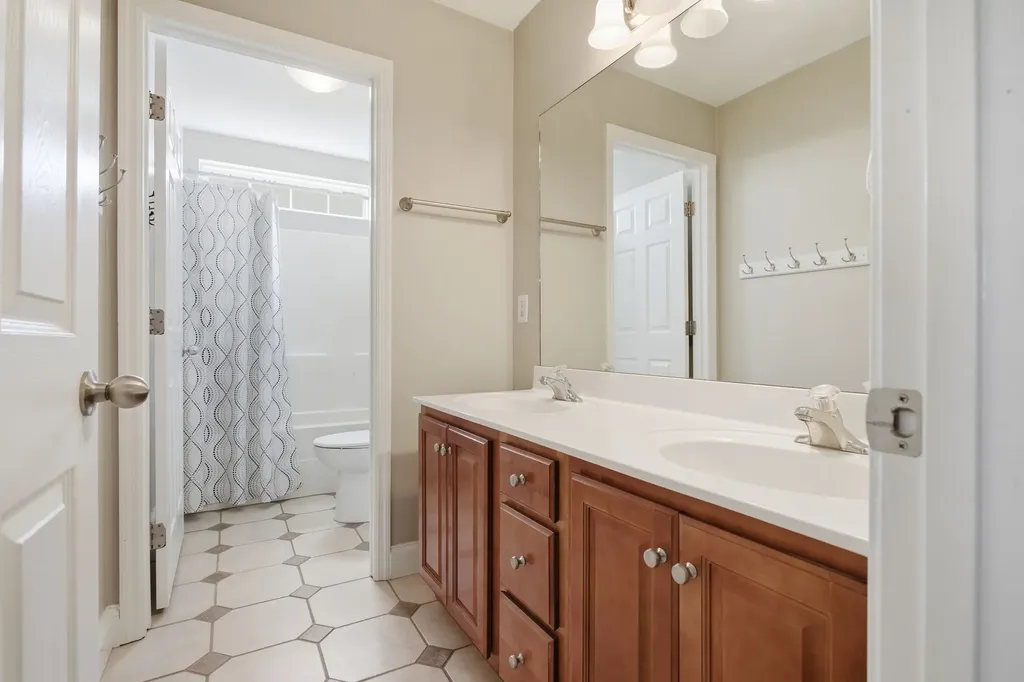 2004 Towhee Court Spring Hill TN 37174