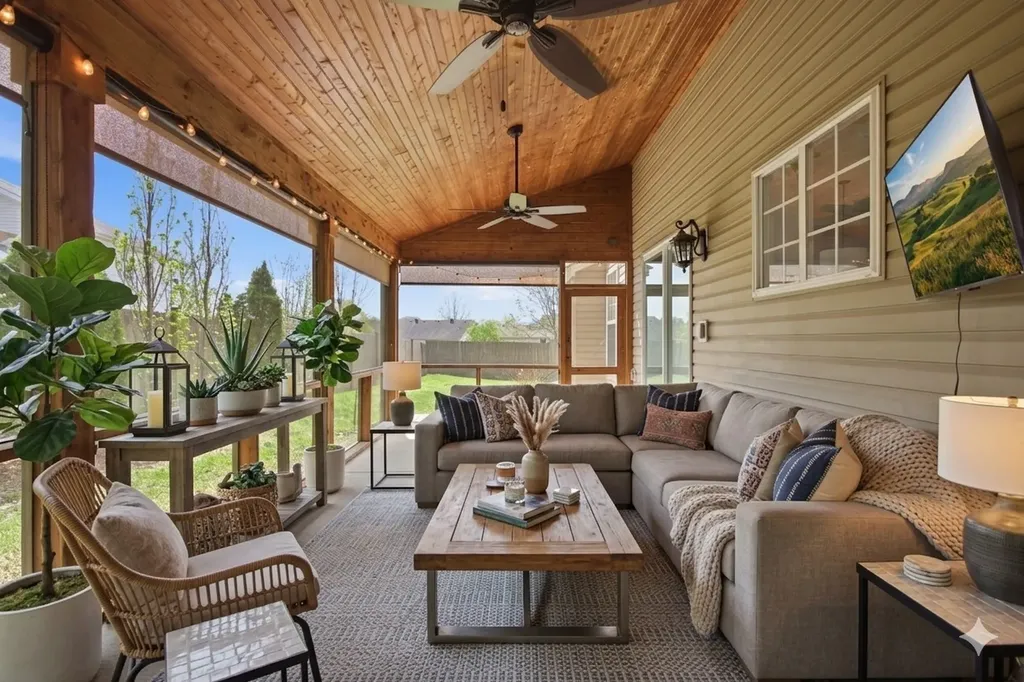 2004 Towhee Court Spring Hill TN 37174