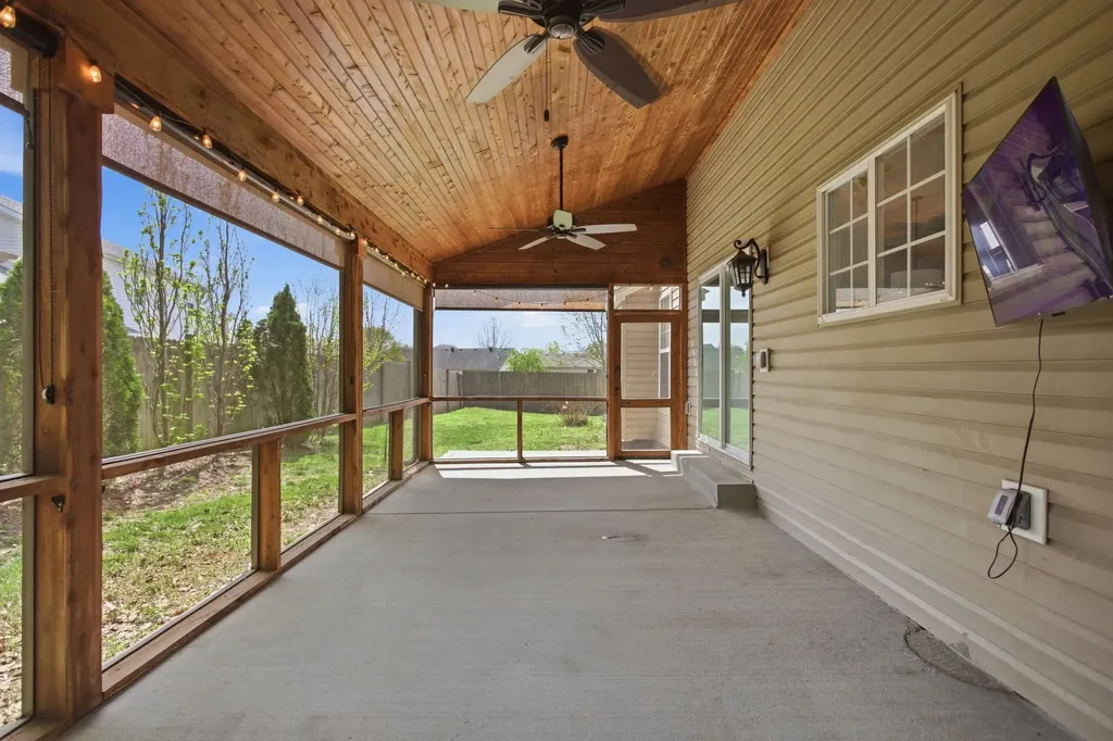 2004 Towhee Court Spring Hill TN 37174