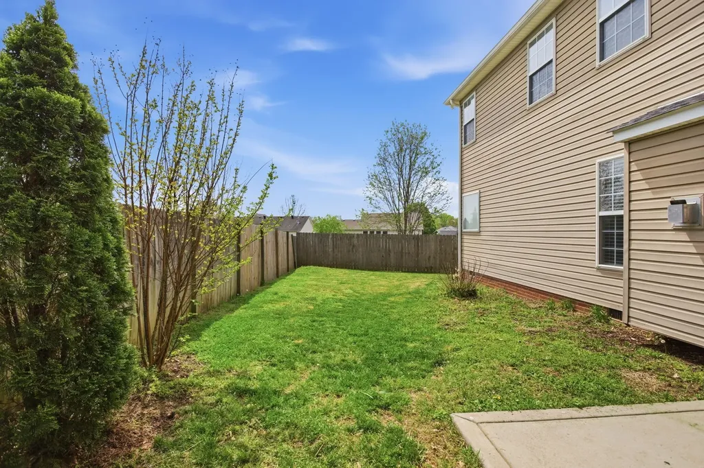 2004 Towhee Court Spring Hill TN 37174