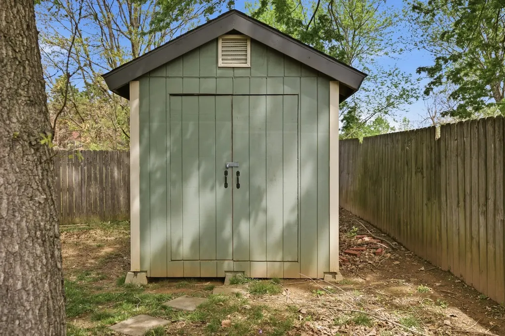 2004 Towhee Court Spring Hill TN 37174