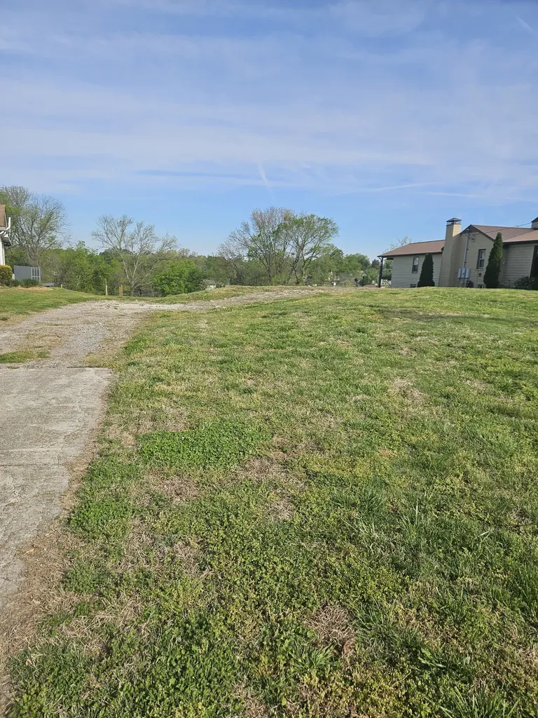128 Lakeview Drive Hendersonville TN 37075