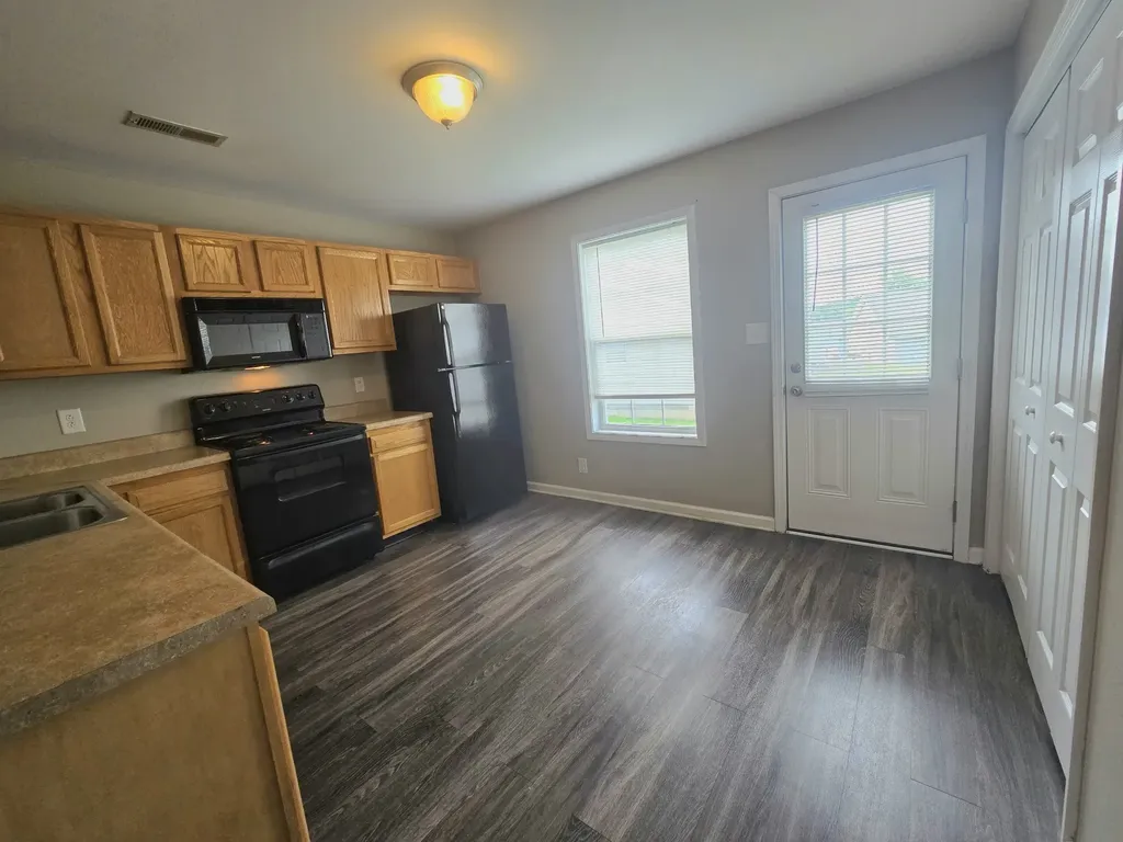252 Executive Avenue Clarksville TN 37042