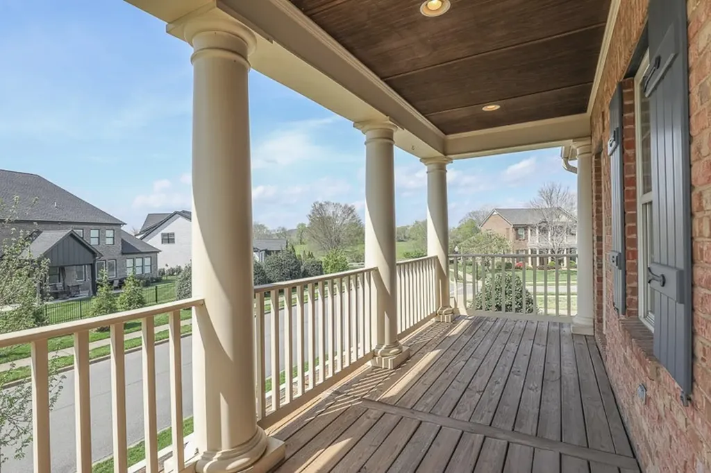 1676 Kelvington Boulevard Gallatin TN 37066