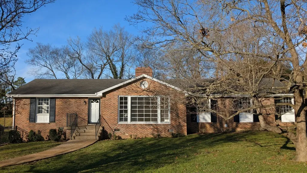 205 7th Avenue Columbia TN 38401