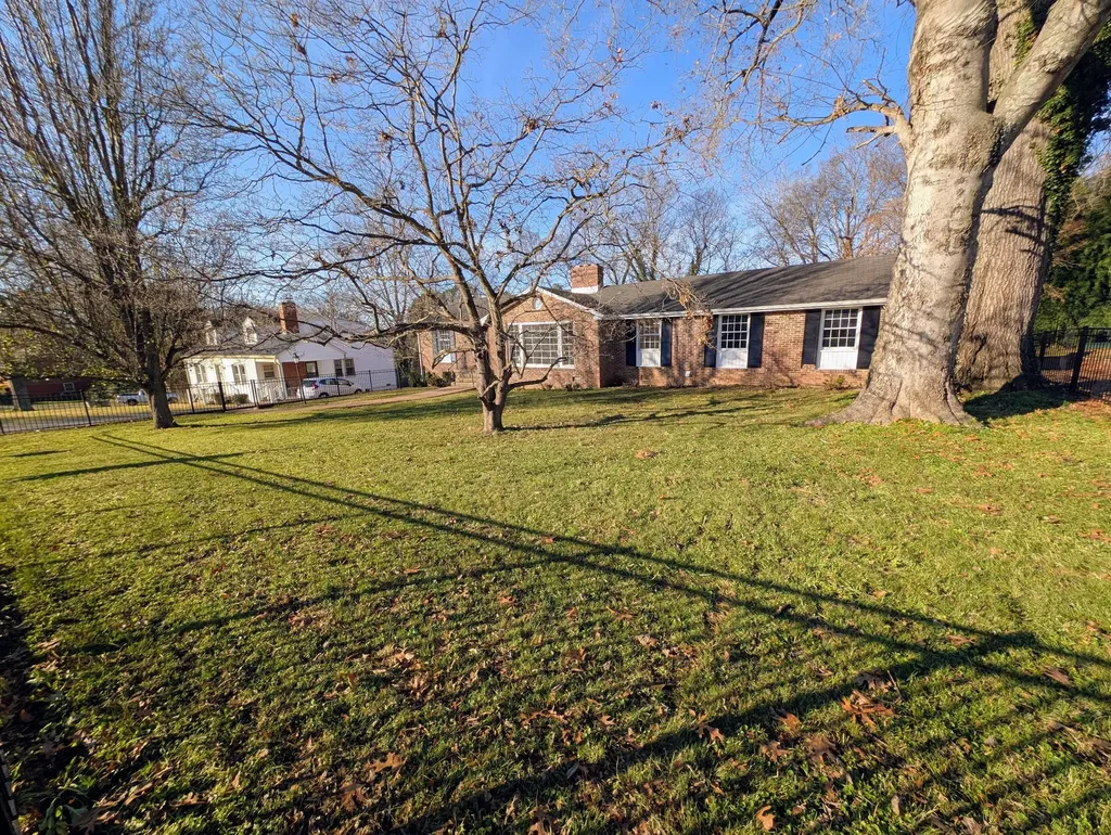205 7th Avenue Columbia TN 38401