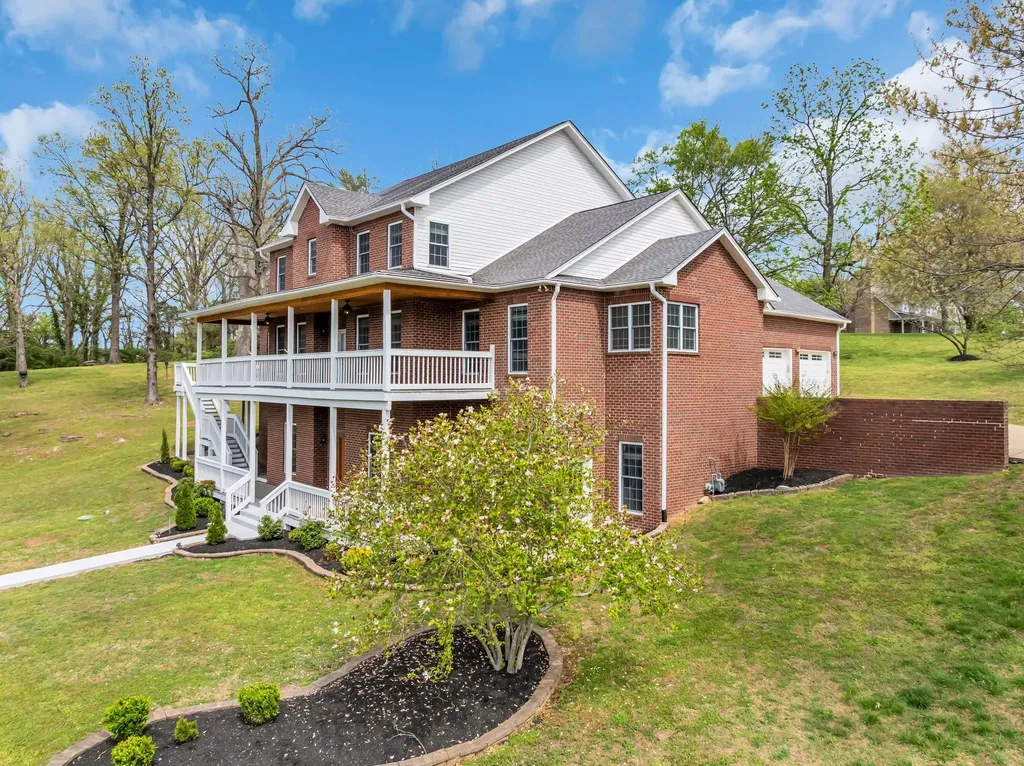 1826 Lake Meadow Trail Mount Juliet TN 37122