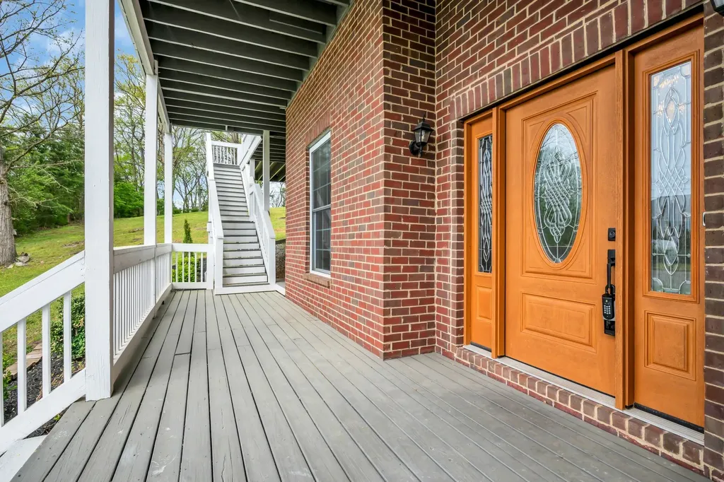 1826 Lake Meadow Trail Mount Juliet TN 37122