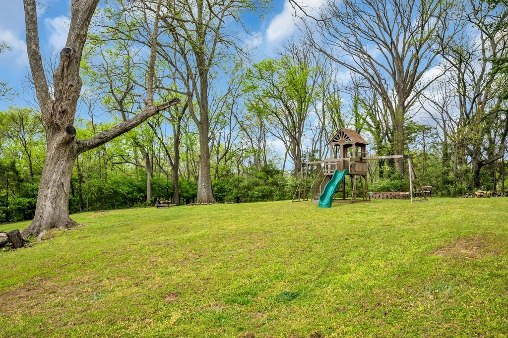 1826 Lake Meadow Trail Mount Juliet TN 37122
