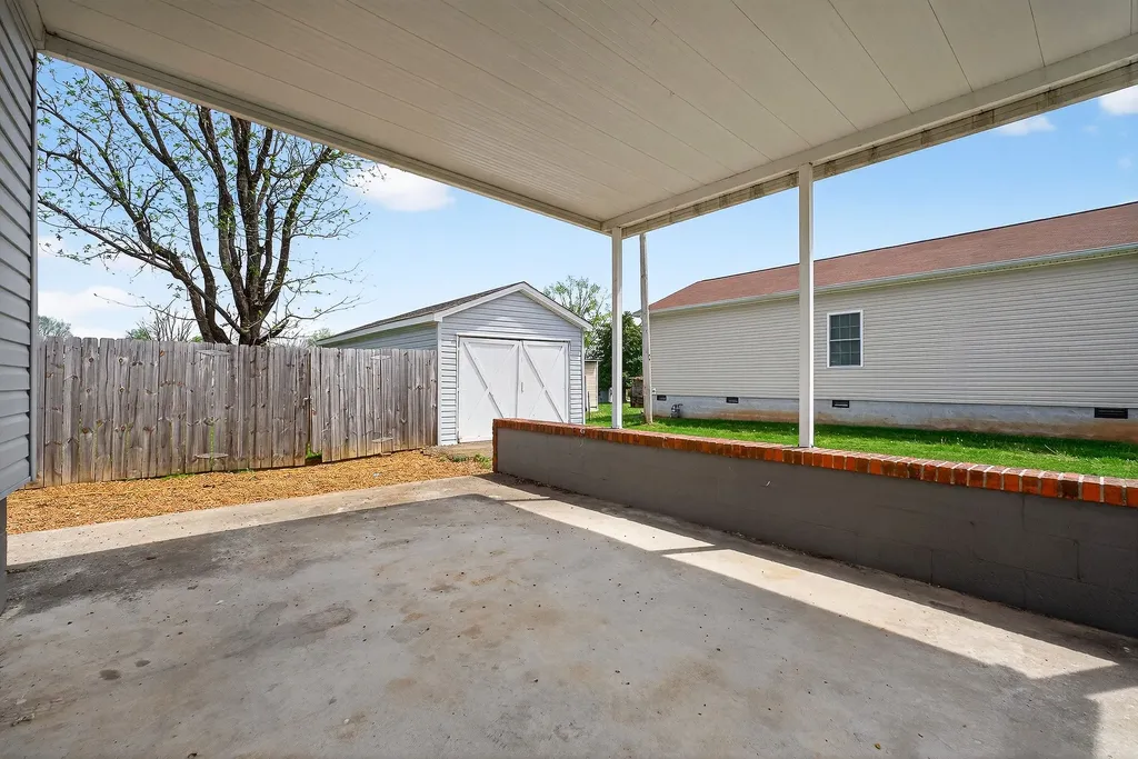 348 Burley Street Sparta TN 38583