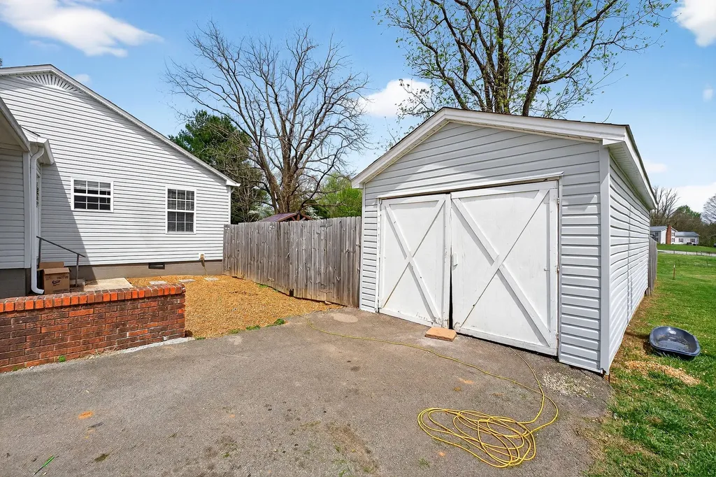 348 Burley Street Sparta TN 38583