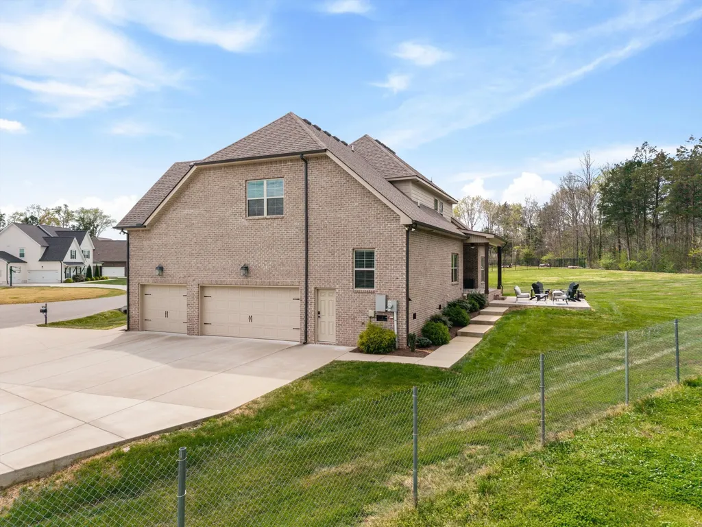 7822 Santos Drive Murfreesboro TN 37129