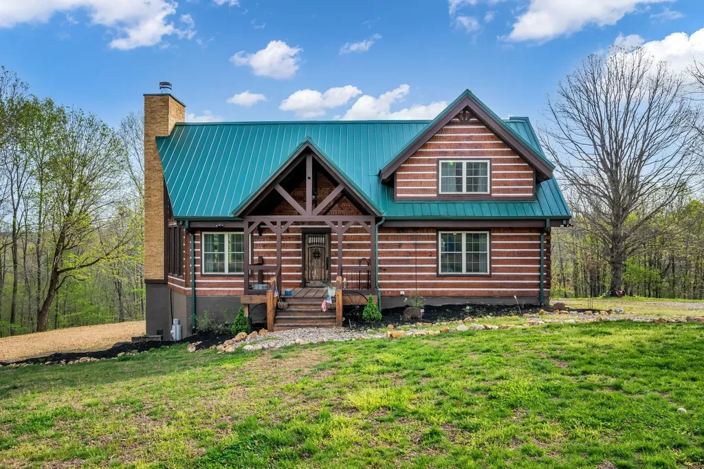 295 Tow Drive Waverly TN 37185
