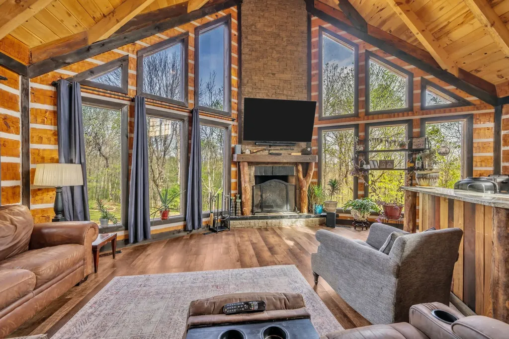 295 Tow Drive Waverly TN 37185