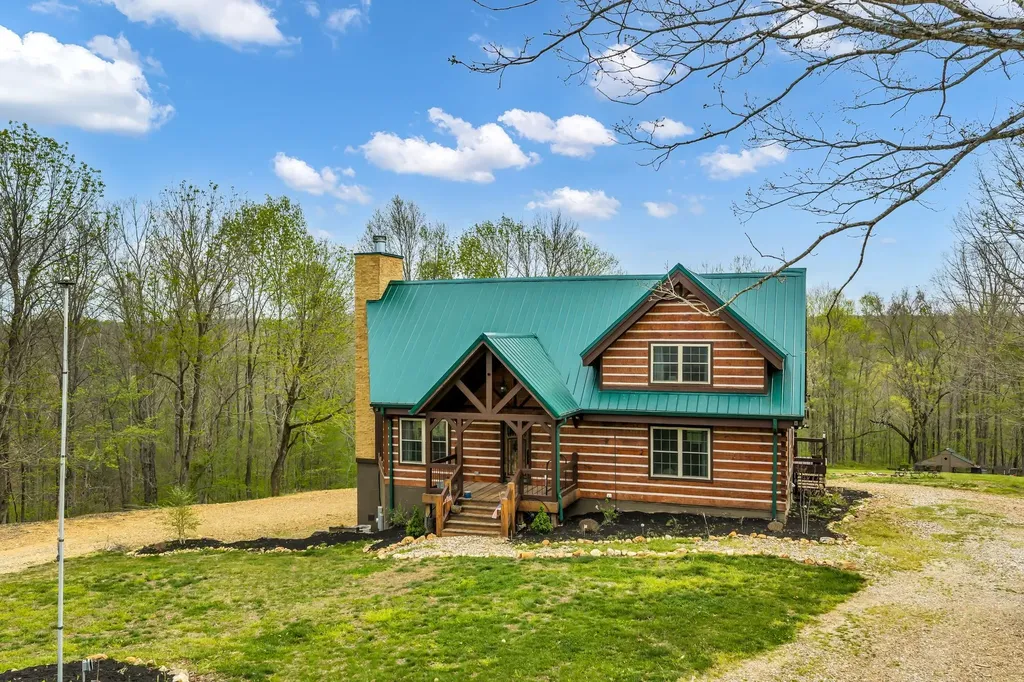 295 Tow Drive Waverly TN 37185