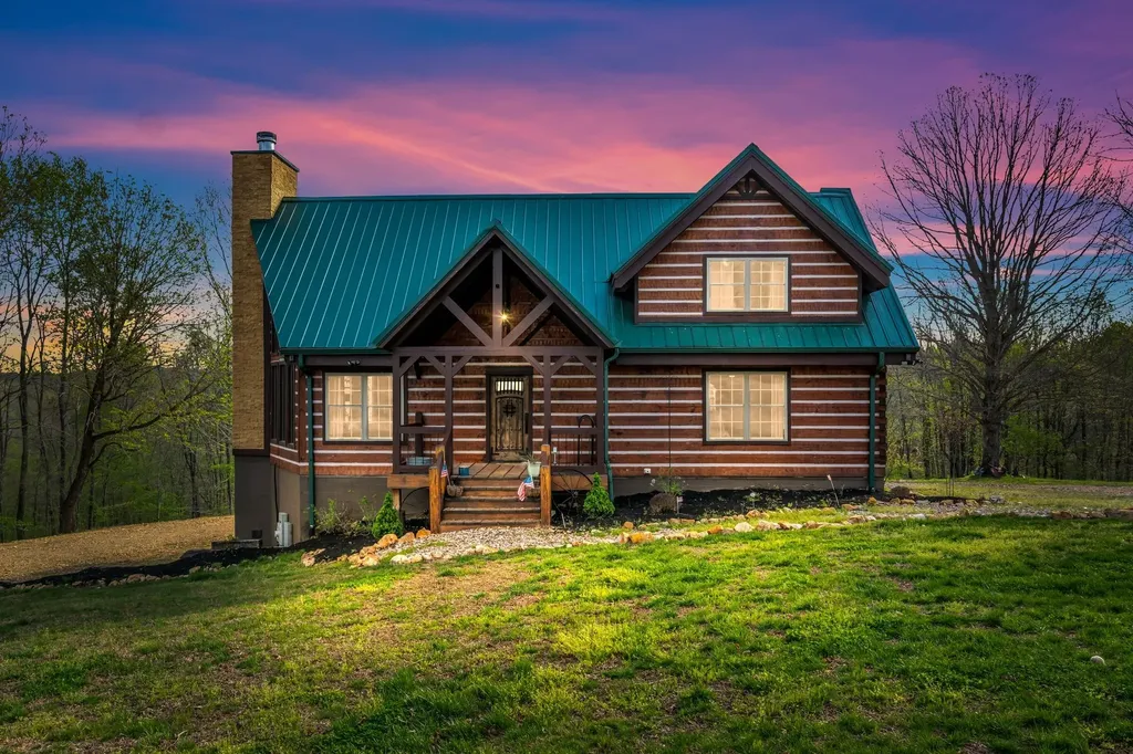295 Tow Drive Waverly TN 37185