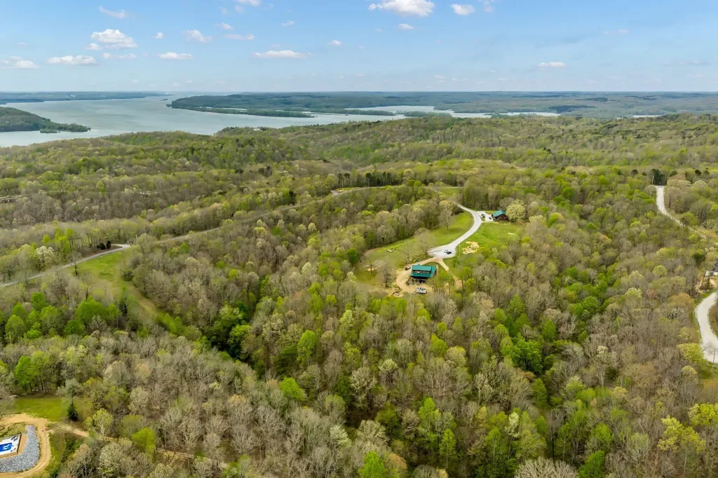295 Tow Drive Waverly TN 37185