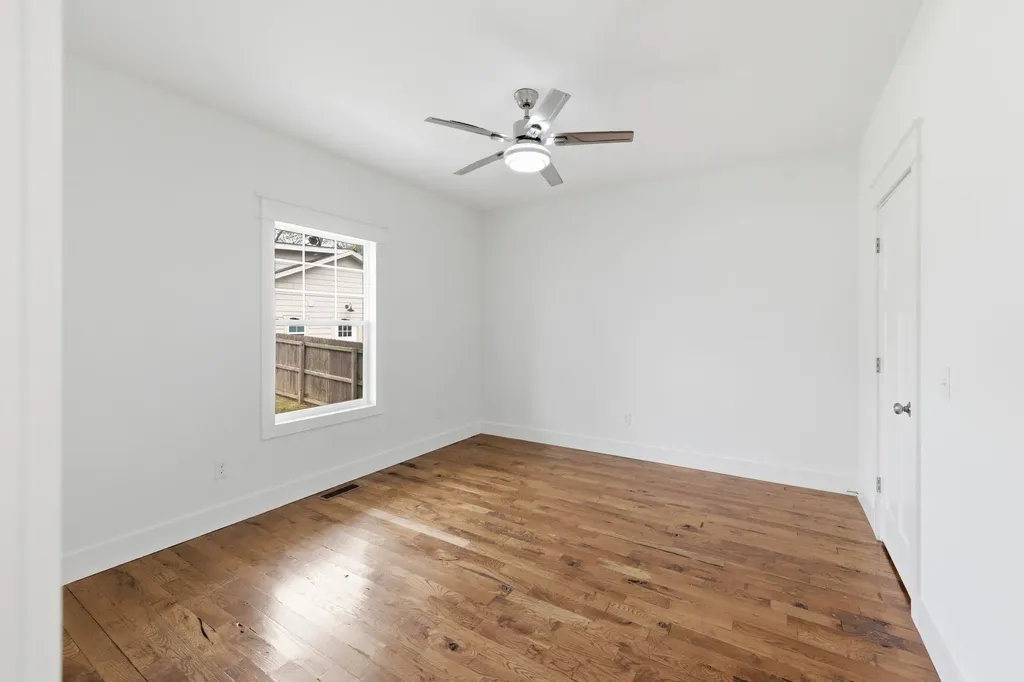 1332B Lischey Avenue Nashville TN 37207