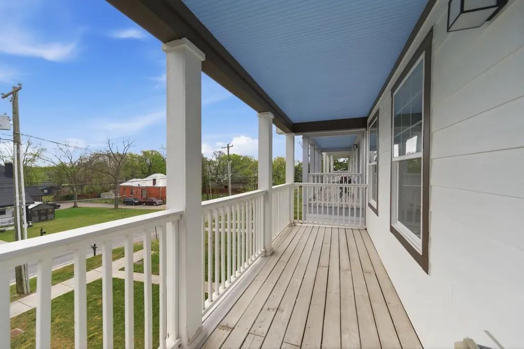 1332B Lischey Avenue Nashville TN 37207