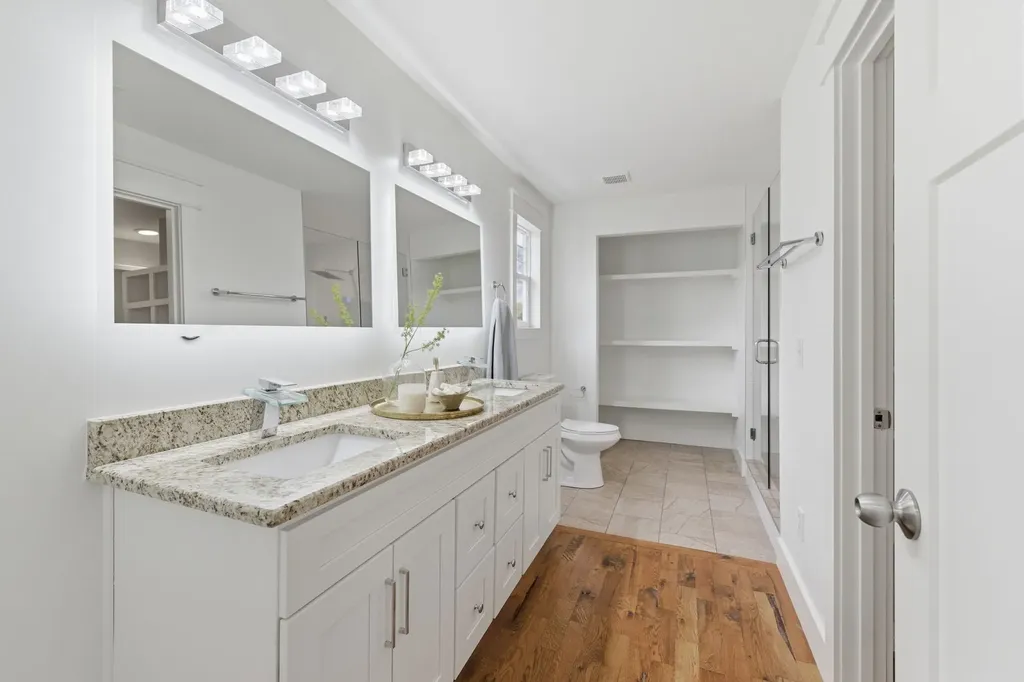 1332B Lischey Avenue Nashville TN 37207