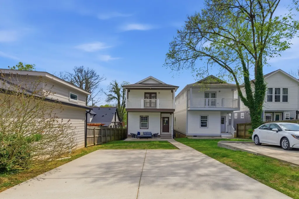 1332B Lischey Avenue Nashville TN 37207