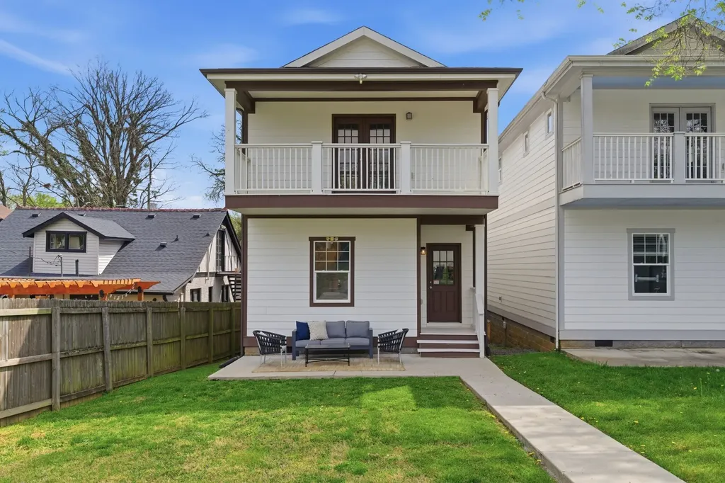 1332B Lischey Avenue Nashville TN 37207