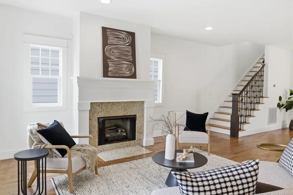 1332B Lischey Avenue Nashville TN 37207