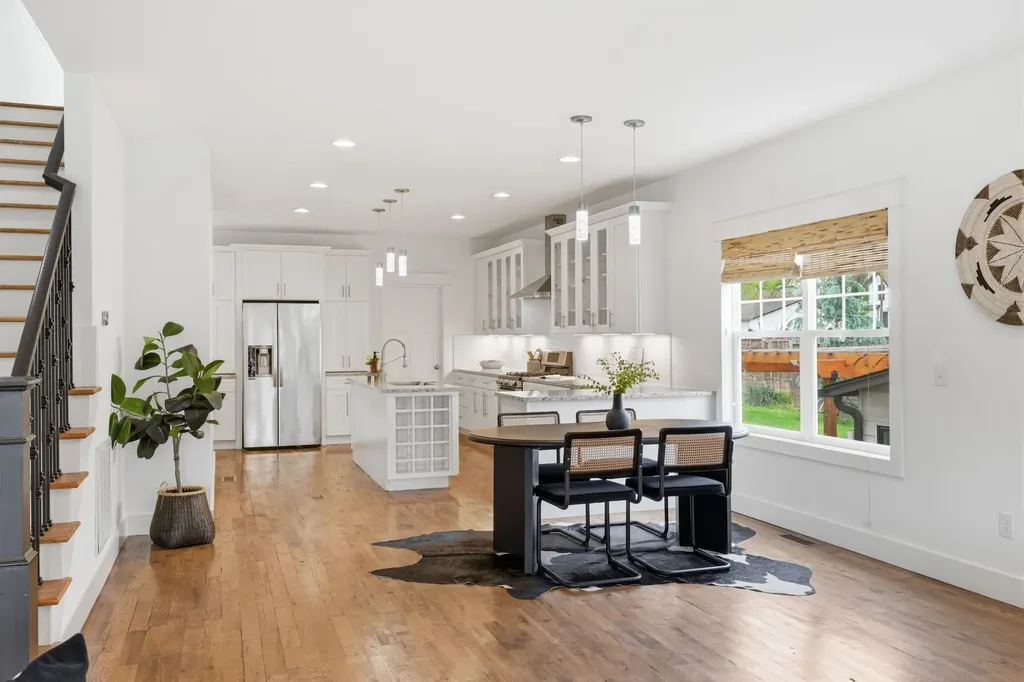 1332B Lischey Avenue Nashville TN 37207