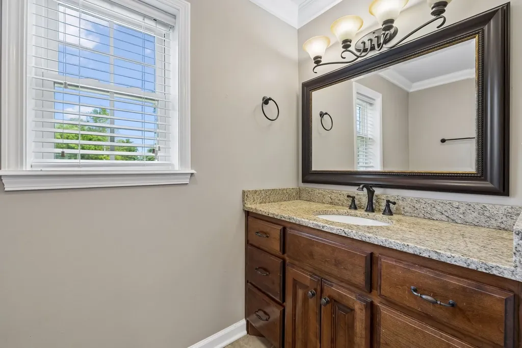 3125 Highway 49, E Charlotte TN 37036