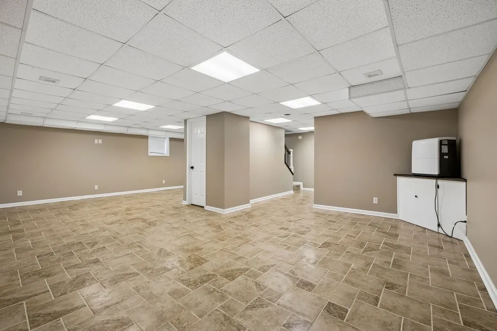 3125 Highway 49, E Charlotte TN 37036