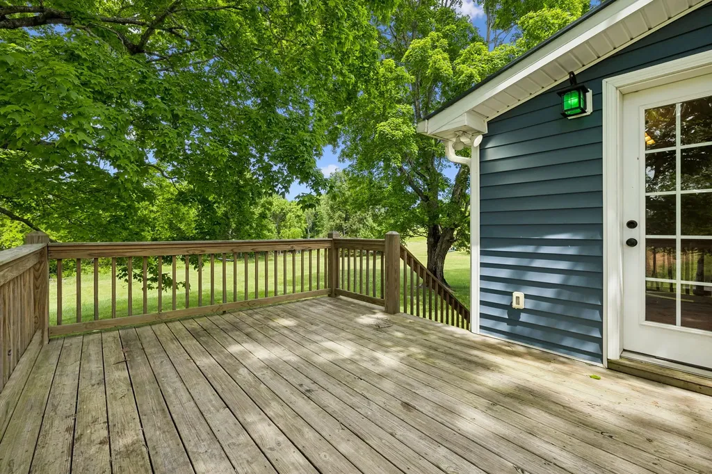 3125 Highway 49, E Charlotte TN 37036