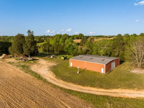 99 Posey Circle Saint Joseph TN 38481