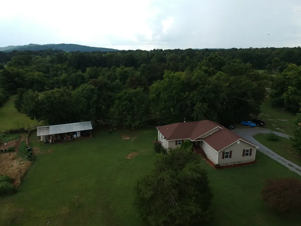 190 Harrison Lane Shelbyville TN 37160