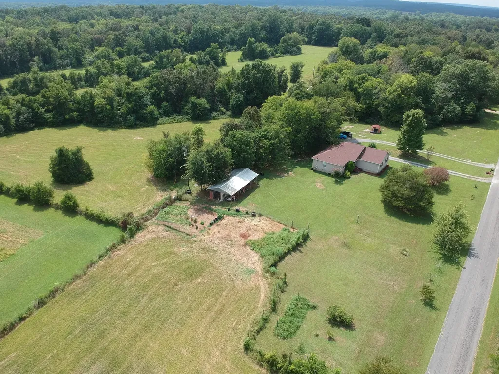 190 Harrison Lane Shelbyville TN 37160