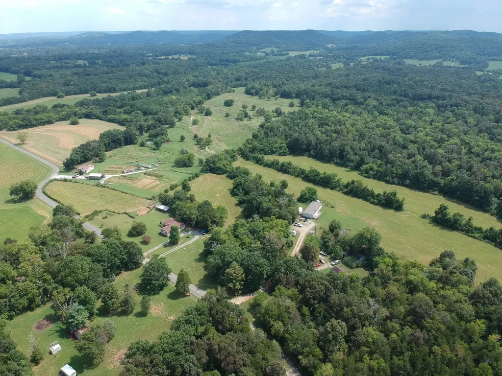 190 Harrison Lane Shelbyville TN 37160