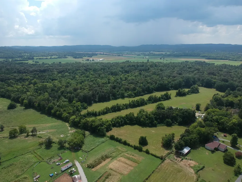 190 Harrison Lane Shelbyville TN 37160
