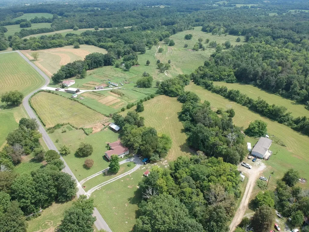 190 Harrison Lane Shelbyville TN 37160