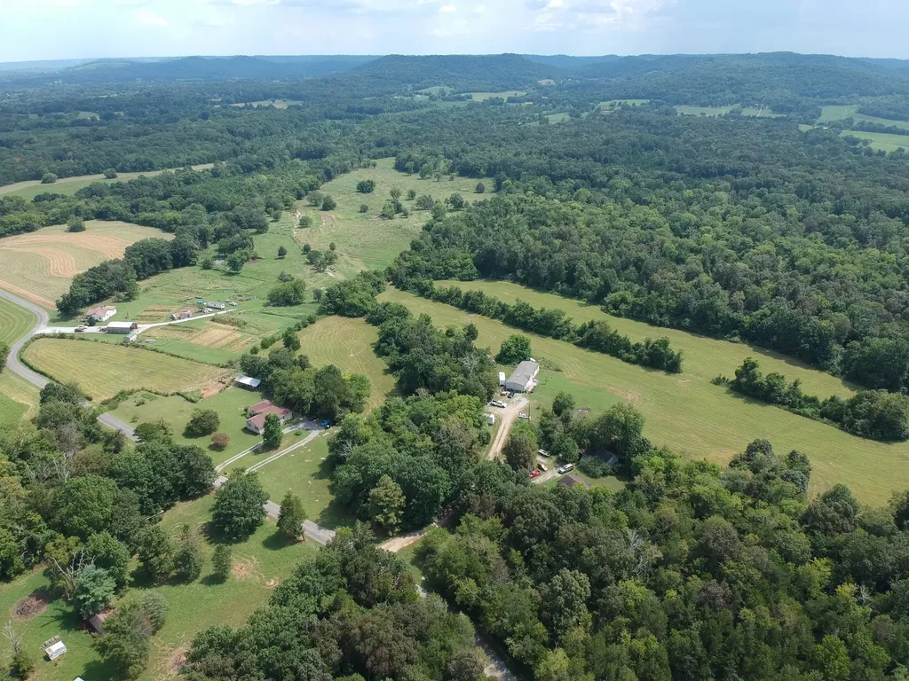 190 Harrison Lane Shelbyville TN 37160