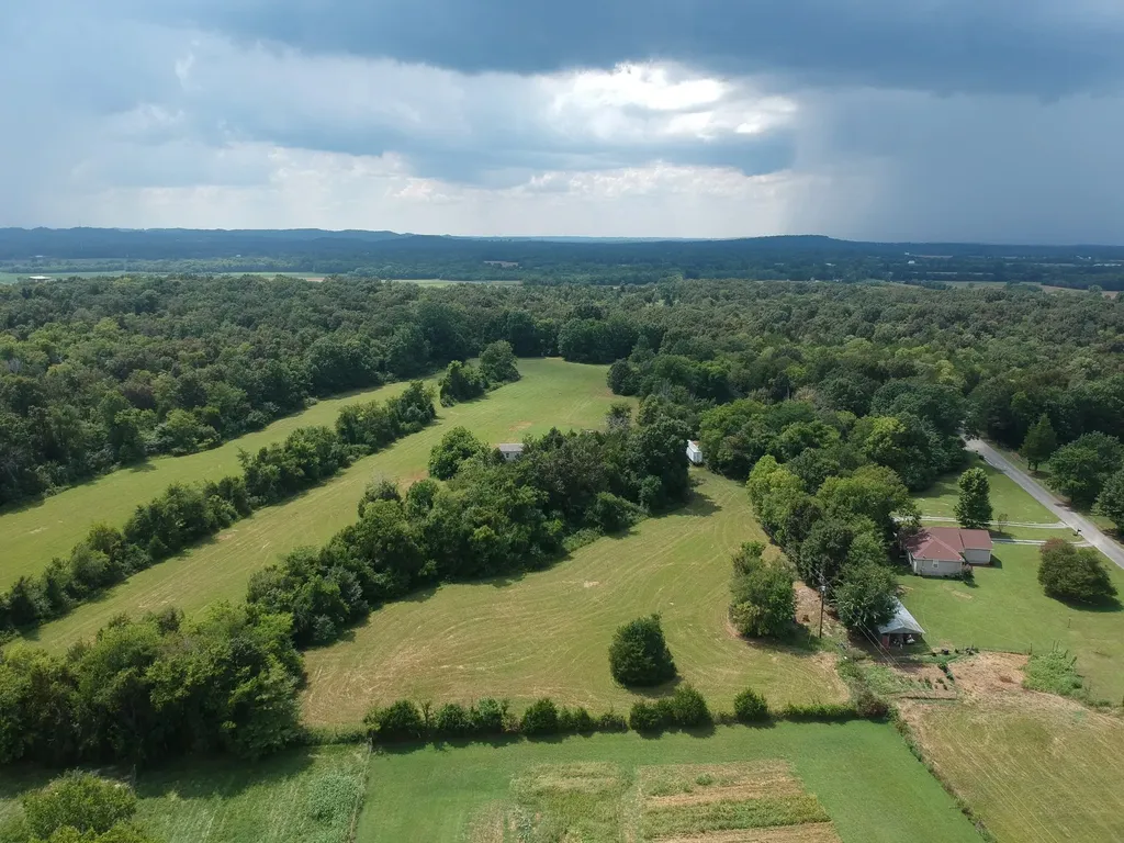 190 Harrison Lane Shelbyville TN 37160