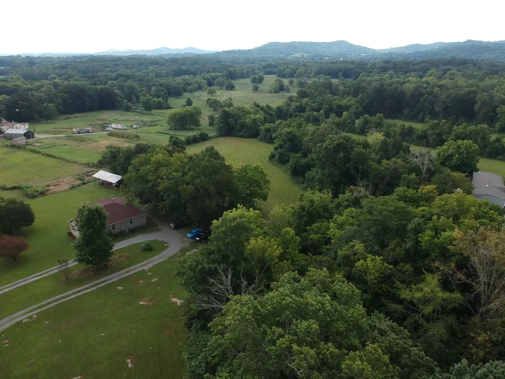 190 Harrison Lane Shelbyville TN 37160