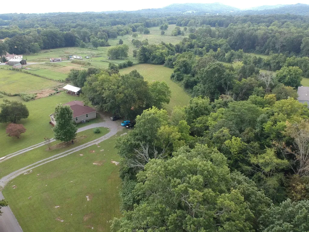 190 Harrison Lane Shelbyville TN 37160