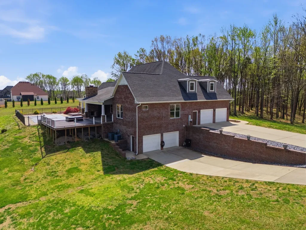 2385 Pleasant View Road Pleasant View TN 37146