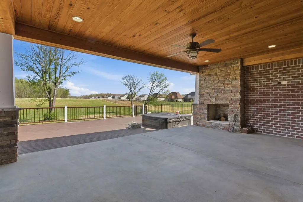 2385 Pleasant View Road Pleasant View TN 37146